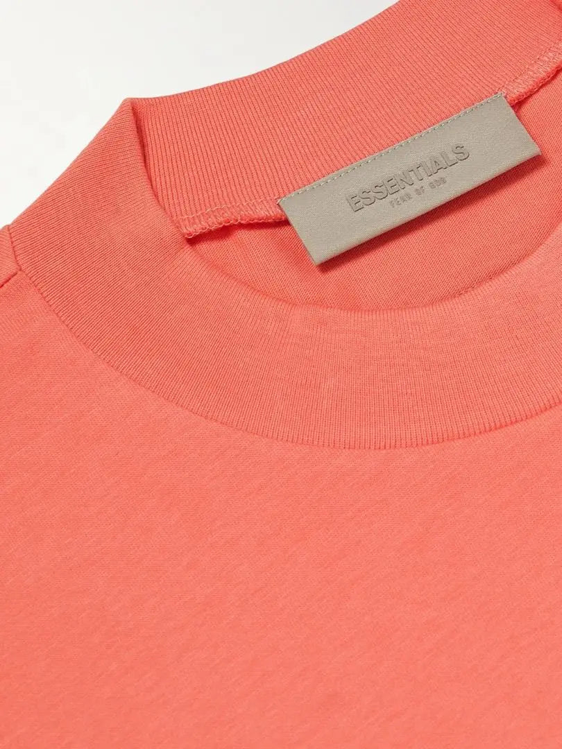 Camiseta Essentials SS con logo de fieltro coral talla S