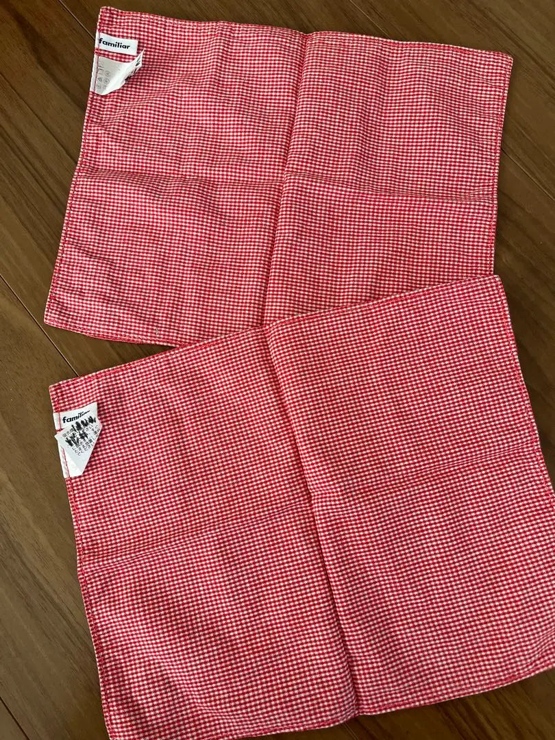 Familiar Lunch Cloth Red Set of 2