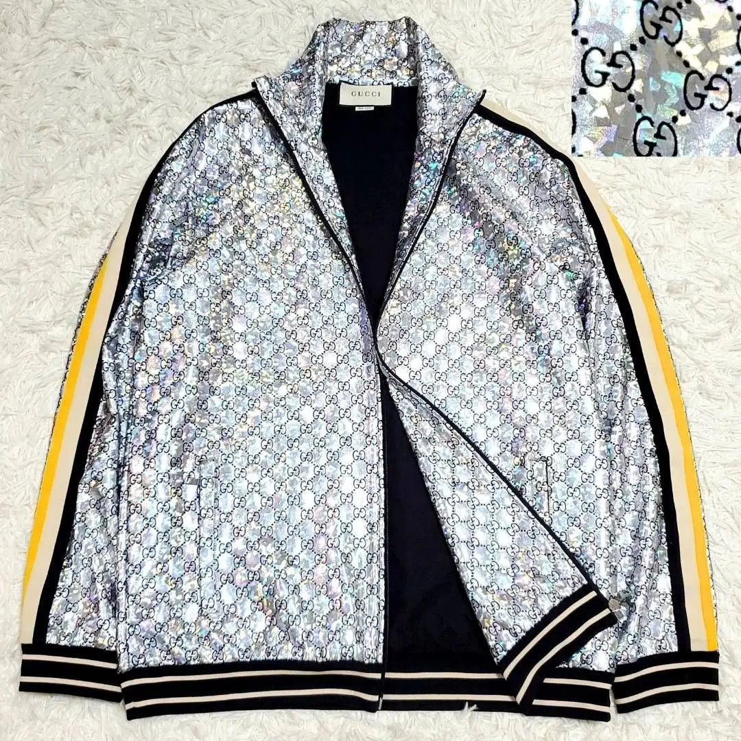 Chaqueta deportiva Gucci GG plateada brillante en excelente estado fabricada en Italia