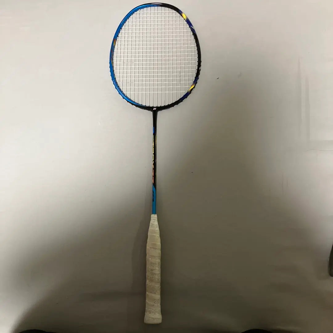 YONEX Astrox 77 4U5 with original grip