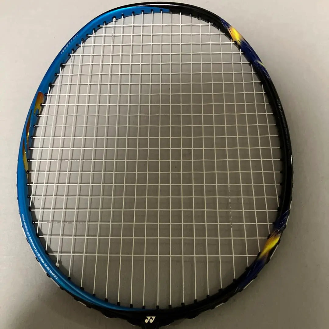 YONEX Astrox 77 4U5 with original grip