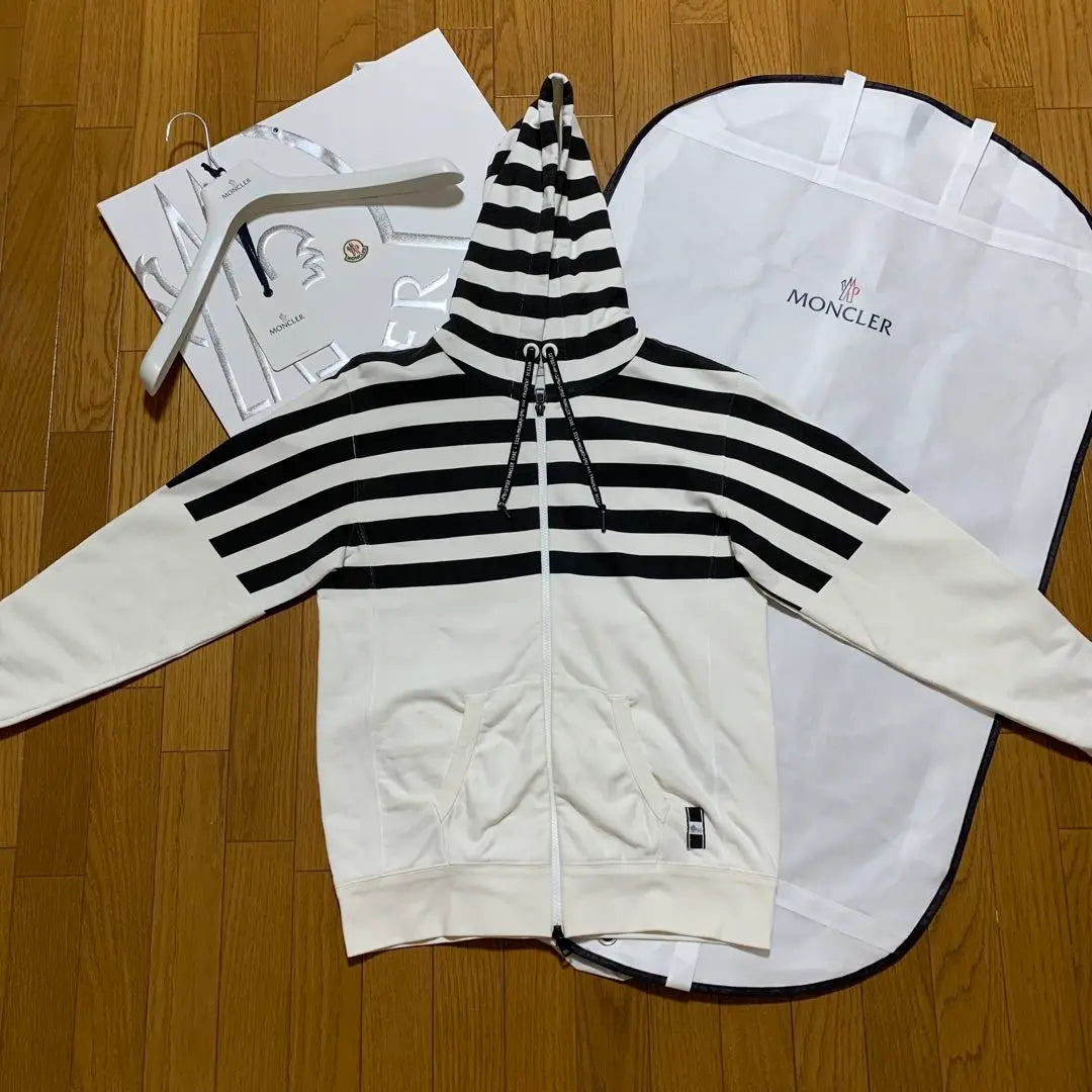 Moncler Parker White Size M Domestic Genuine 3P124 | モンクレール　パーカー　ホワイト　サイズM 国内正規品 3P124