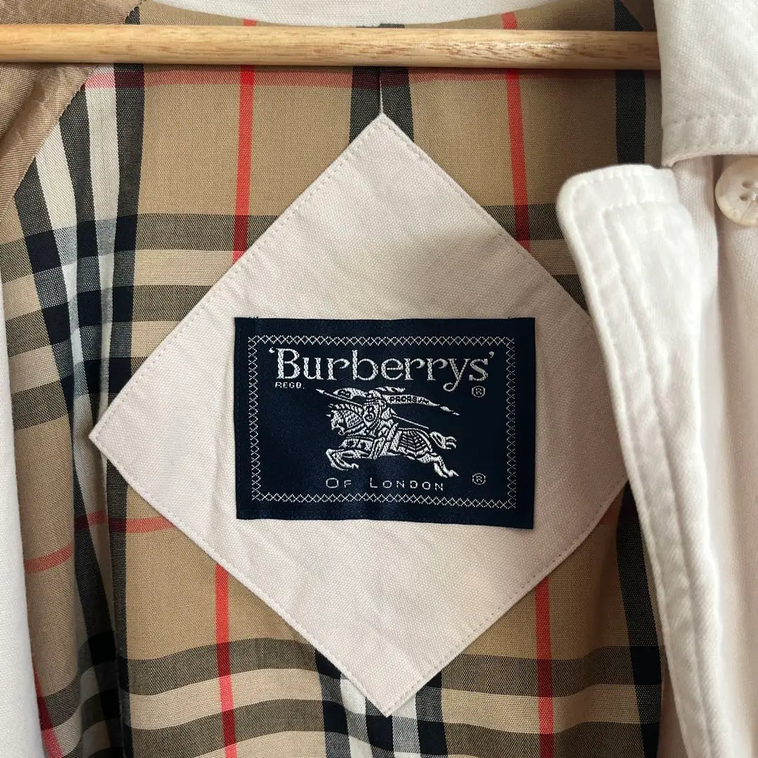 Burberry (Burberrys) con Burberry Hood Inoxidable Corporation | Burberry (Burberrys) バーバリー フード付ステンカラーコート