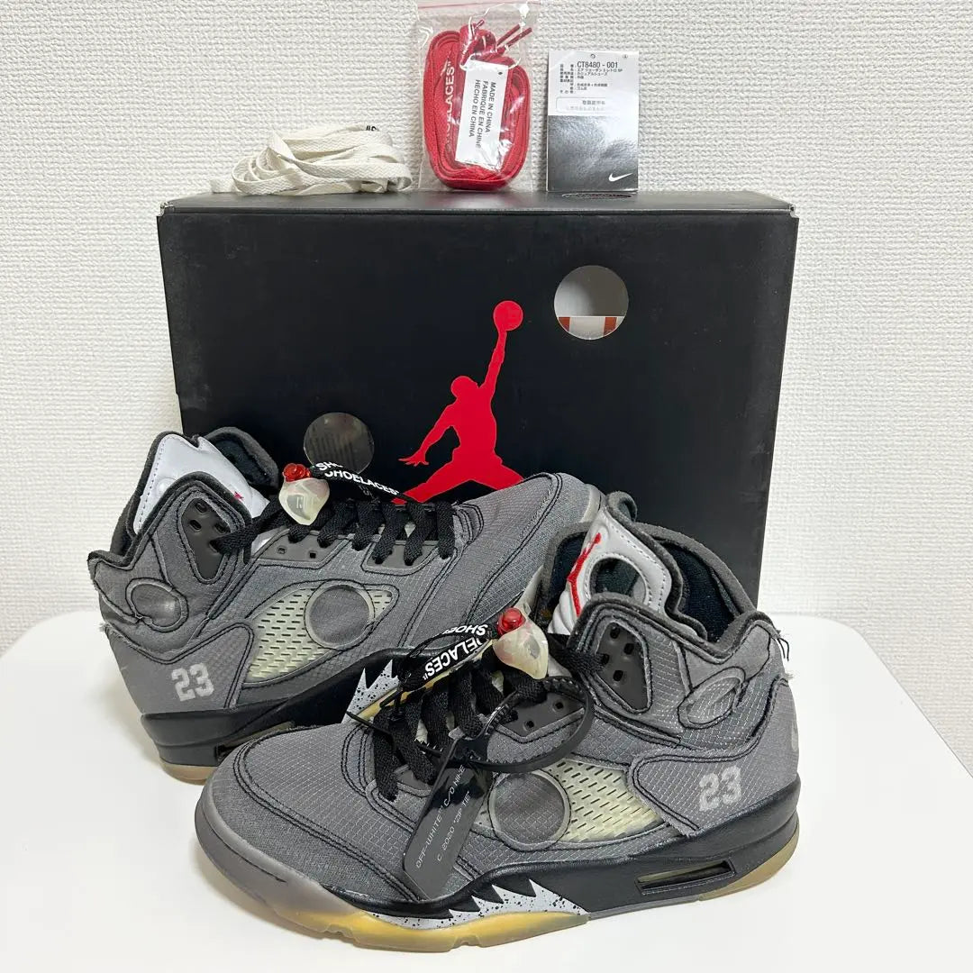 Beautiful condition ✨ 26cm Nike Air Jordan 5 Off-White Muslin Black