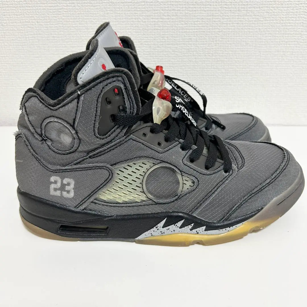 Beautiful condition ✨ 26cm Nike Air Jordan 5 Off-White Muslin Black