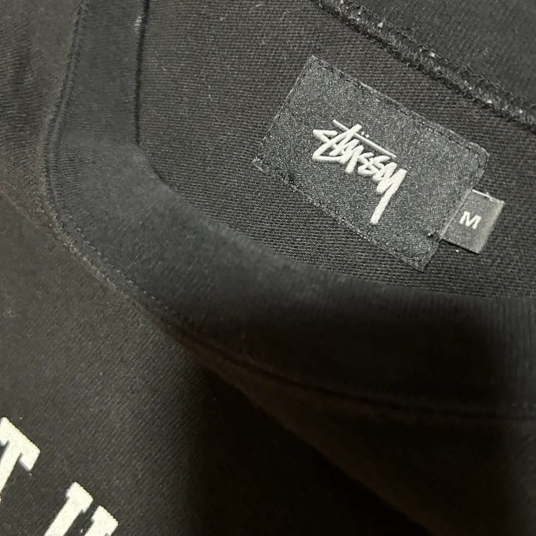 Hermoso estado Vestido grande Stussy de algodón con logotipo en el frente, color negro