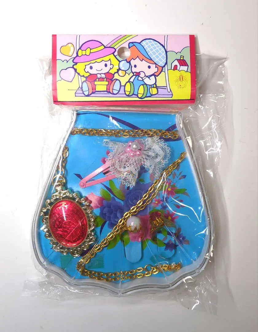 Okura Toy Glitter Pendant