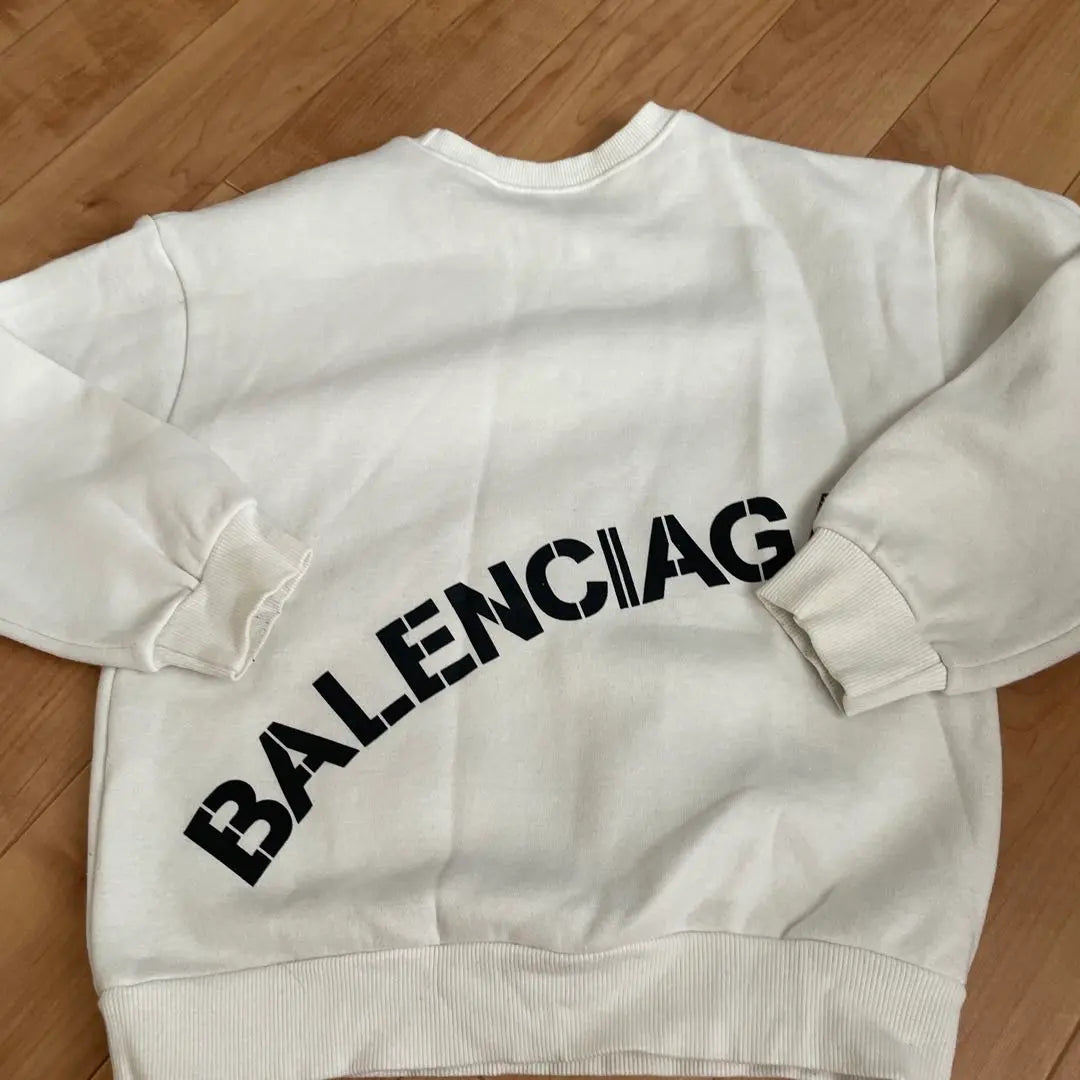 Korean Fleece-lined White Sweatshirt 13