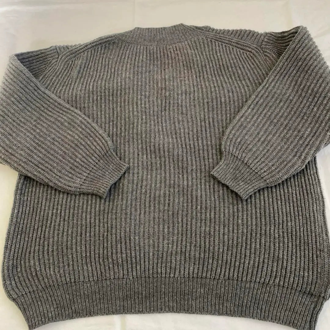 One size fits all, LEPSIM knit sweater, V-neck, size F