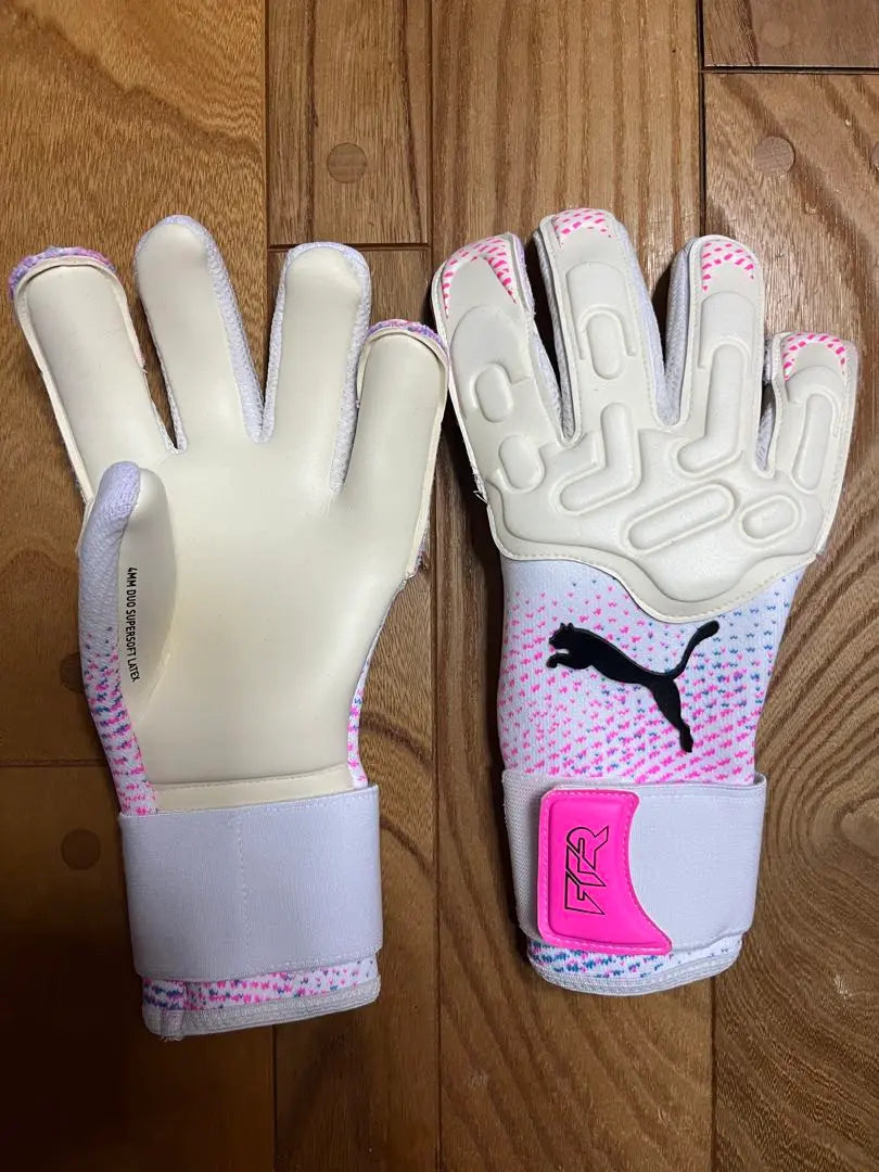 New, discontinued product, Puma Keeper Glove, Future Pro, HYBRID, No. 7