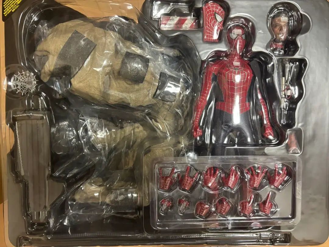 Edición Deluxe de Spider-Man de Hot Toys Friendly Neighborhood