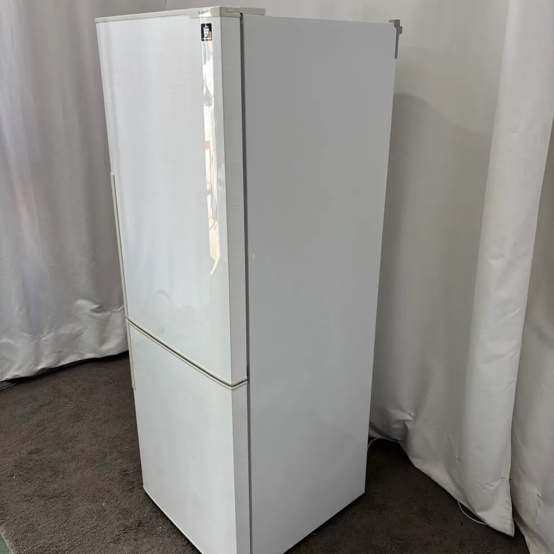 ★399 Sharp refrigerator 272 liters large free installation cheap white beautiful used