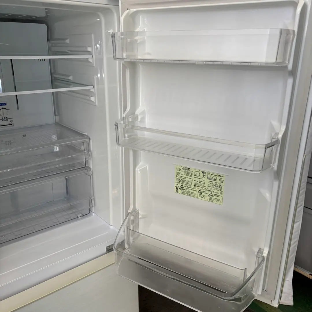 ★399 Sharp refrigerator 272 liters large free installation cheap white beautiful used