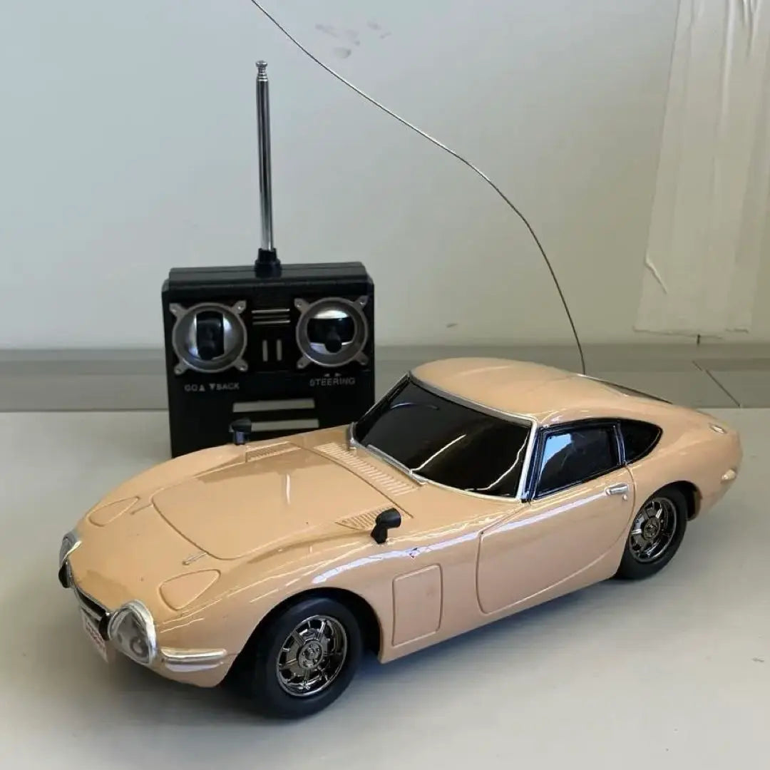 Junk item Showa Retro Toyota 2000GT Radio-controlled minicar car Car Famous car Old car