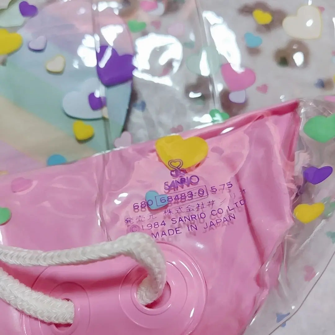 Bolsa de vinilo transparente con forma de corazón de Sanrio Retro 1985 de Showa