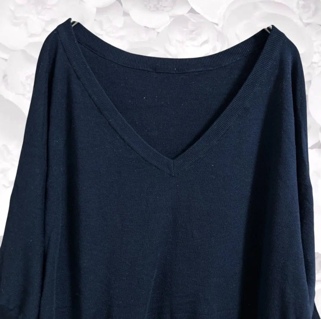 "Lope" knit sweater/V-neck [L] Navy/Navy plain thin stretchy