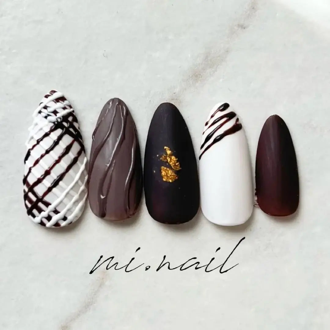 No.83 Chocolate Valentine's Day Adult Nail Tip