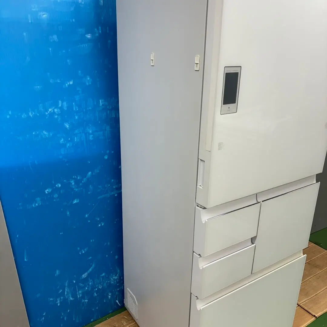 181Z Refrigerador 5 puertas 500L o más Refrigerador grande SHARP con fabricación automática de hielo