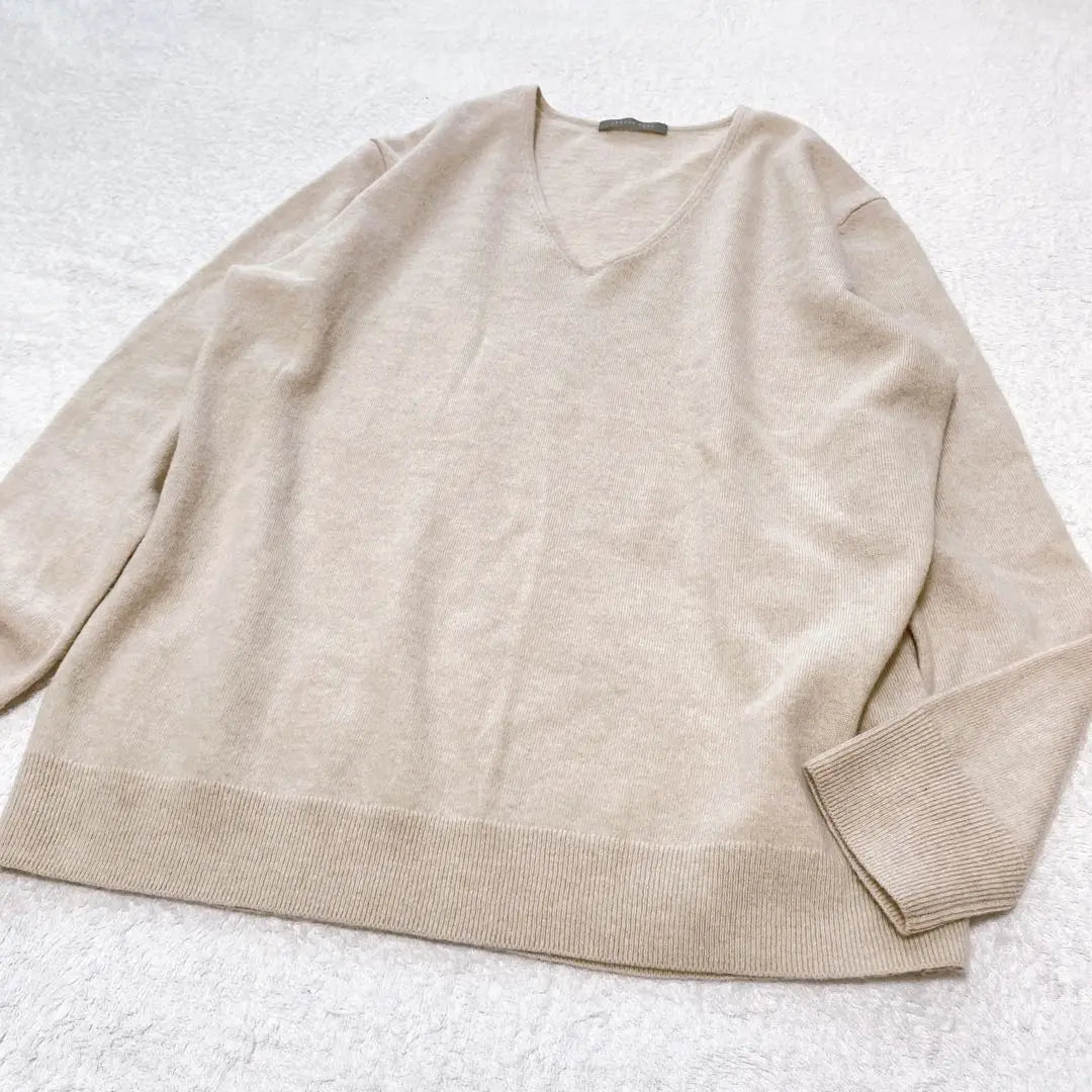 ✨Beautiful condition✨Theory Luxe MATTHEW 100% cashmere knit V-neck