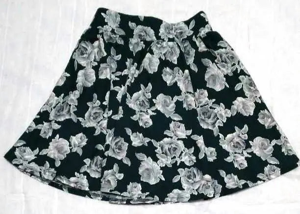 MAJESTIC LEGON Green floral skirt