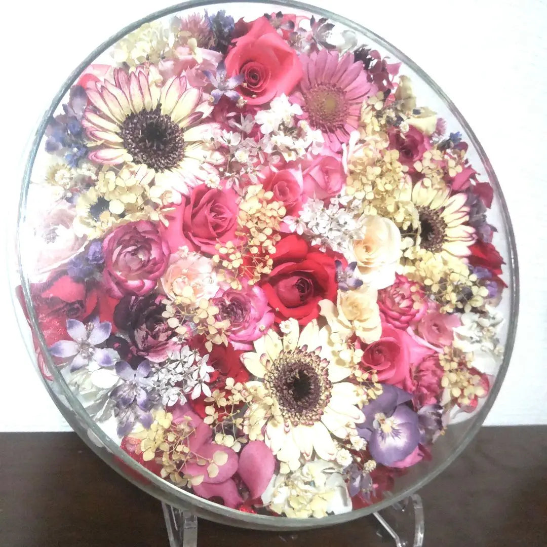 Arreglo circular de flores secas de unos 26 cm envoltorio de plato con imagen hecho a mano | ドライフラワー 円形アレンジメント 26cmハンドメイド絵皿立てラッピング付き