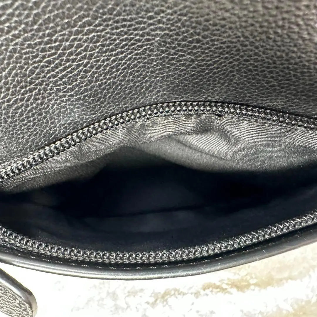 [Good condition] COACH leather body bag black