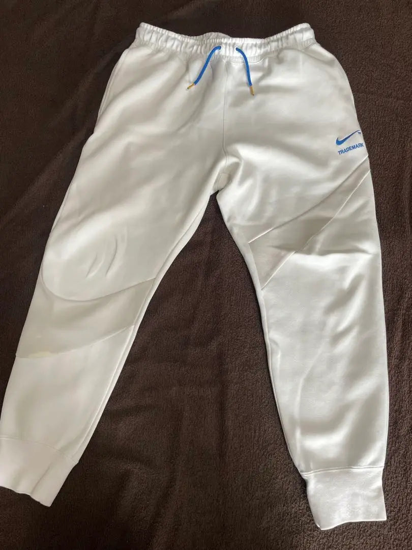 Nike White Hoodie Sweatpants Set