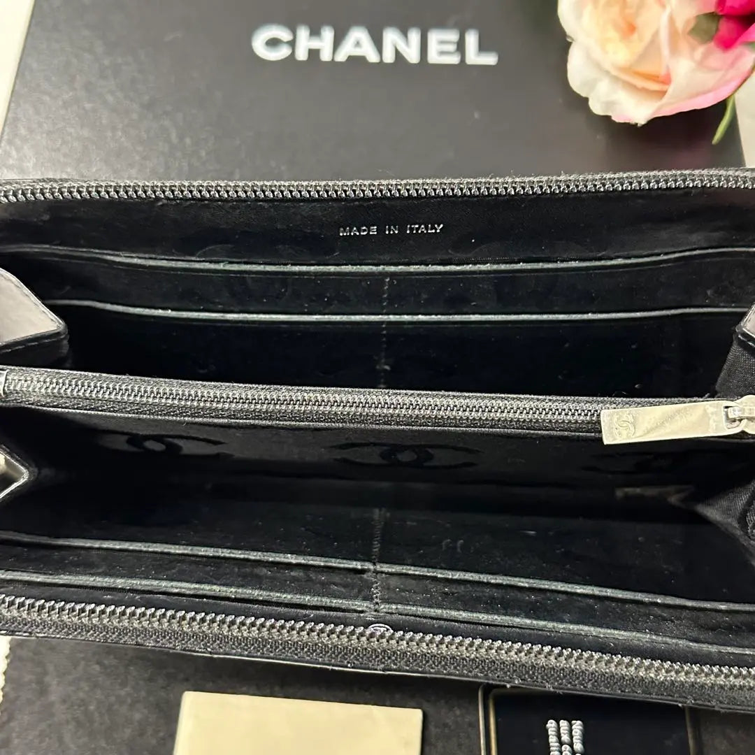 Artículos como nuevos ️Chanel Cartera CHANEL Cambon Line Cierre redondo | 新品同様‼️ シャネル CHANEL 長財布 カンボンライン ラウンドファスナー