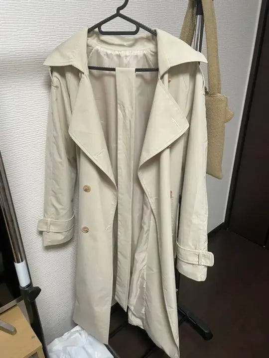 Trench coat beige