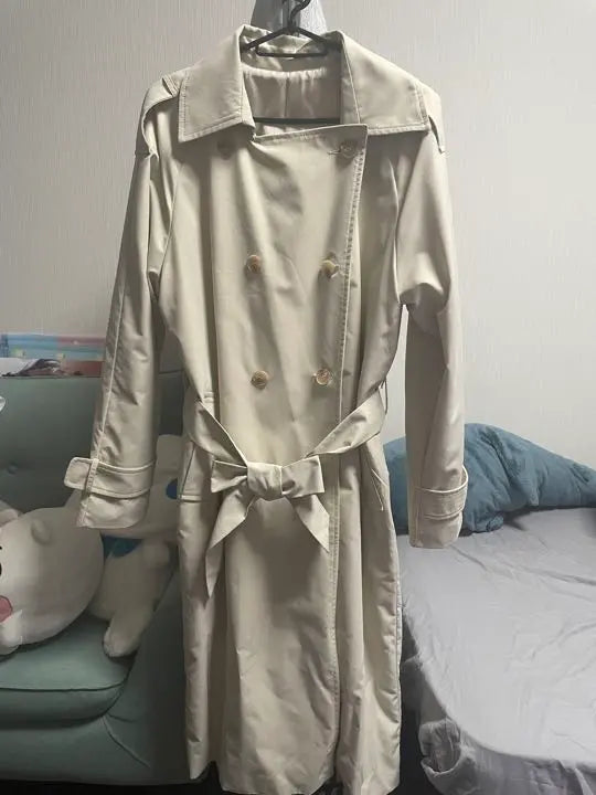 Trench coat beige