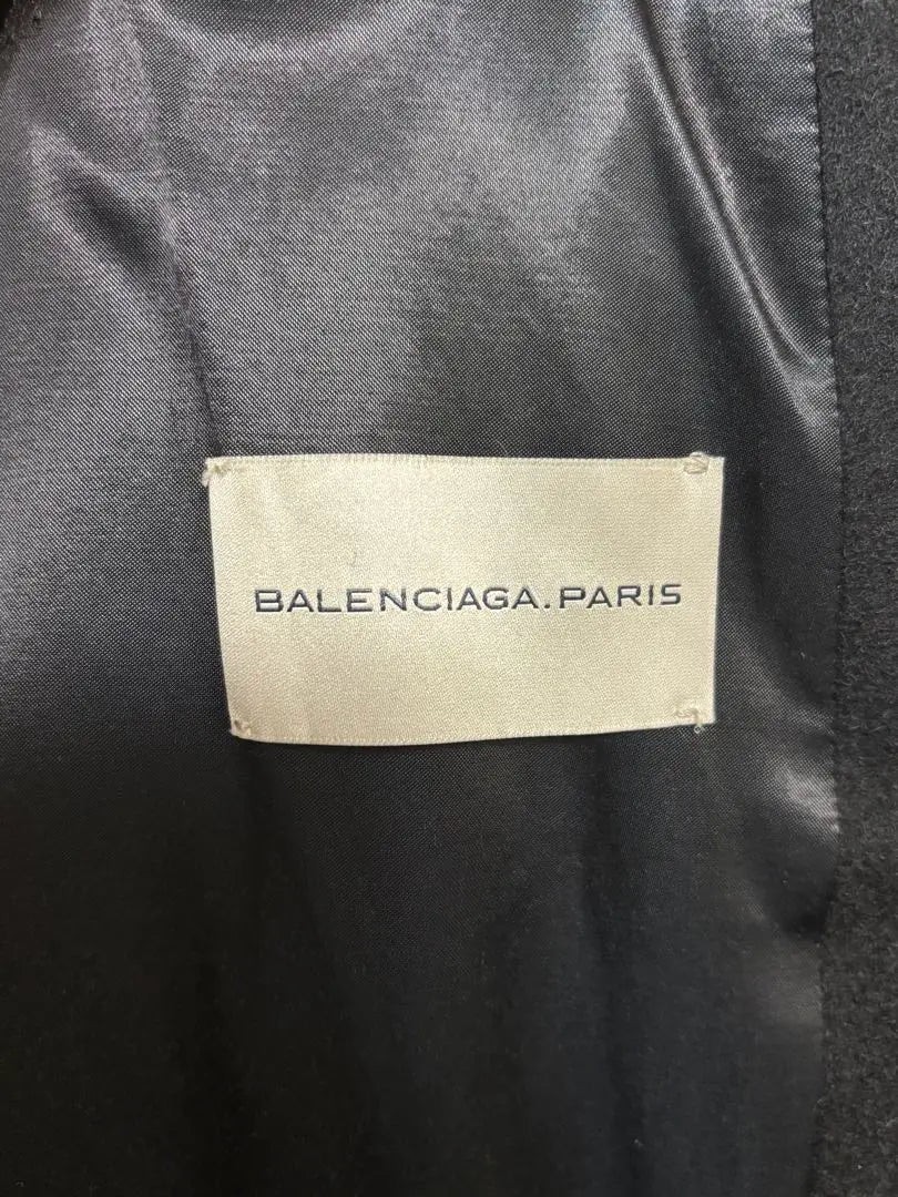 Abrigo corto negro BALENCIAGA 11AW de Nicola Period