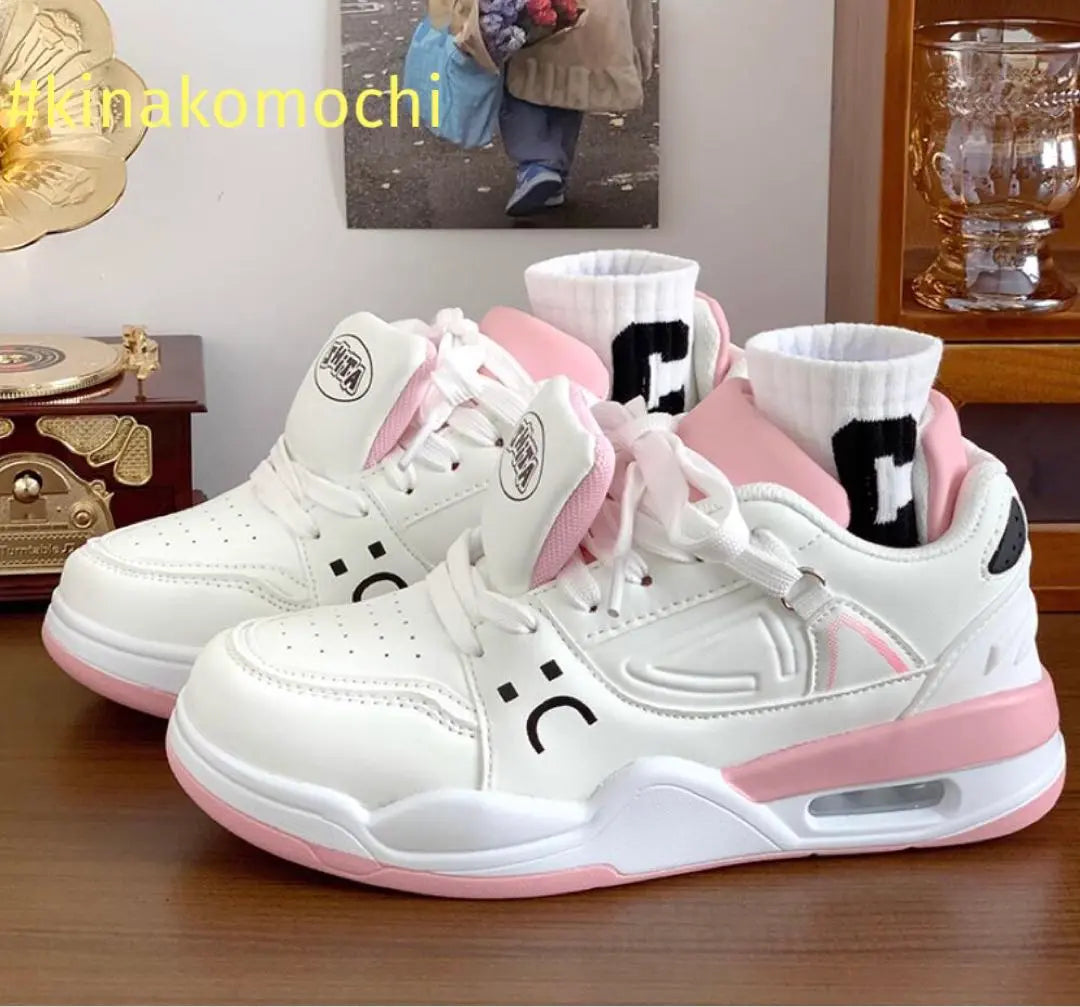 Cute white x pink sneakers, comfortable to wear, cute design, 3 colors