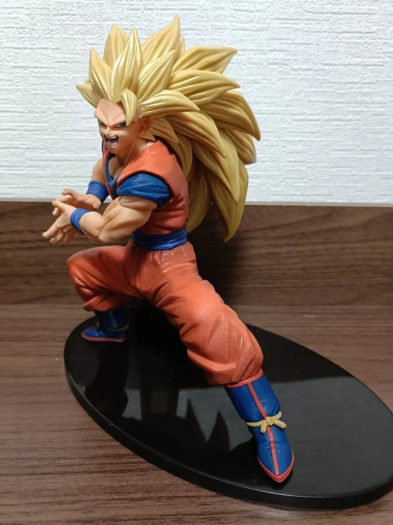 Beautiful condition Dragon Ball Figure Son Goku Fes Set Ichiban Kuji Goku