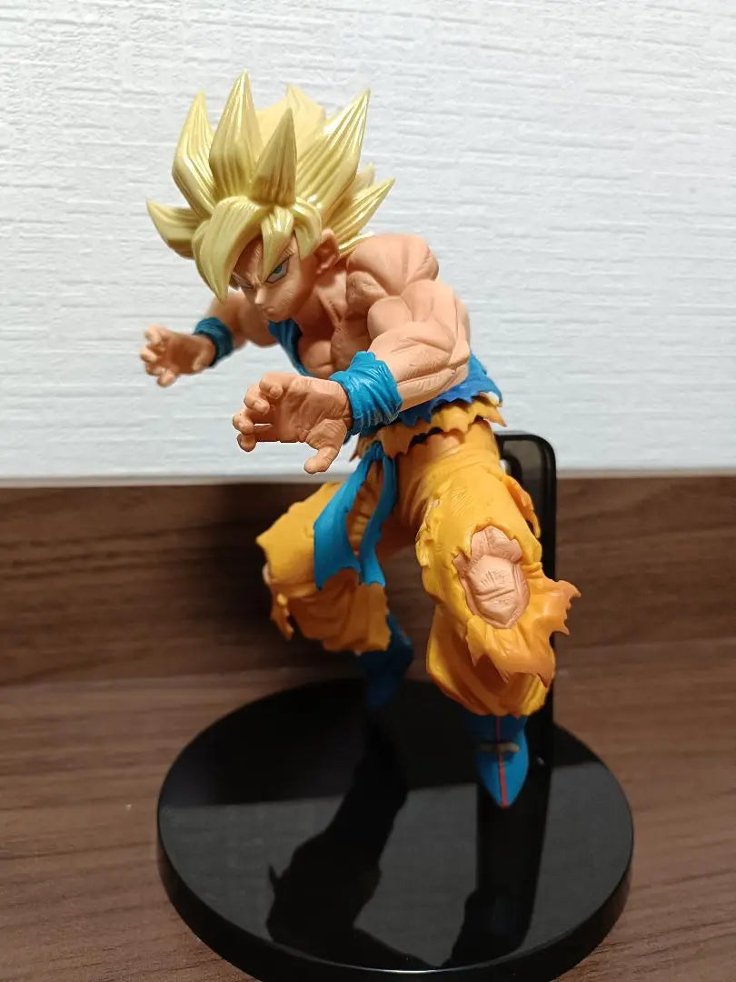 Beautiful condition Dragon Ball Figure Son Goku Fes Set Ichiban Kuji Goku