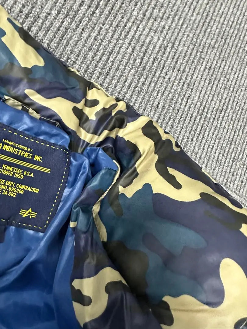 ALPHA Alpha Camouflage Pattern Blue x Beige Down Jacket S Size | ALPHA アルファ　カモフラ柄 ブルー×ベージュ　ダウンジャケット　Sサイズ