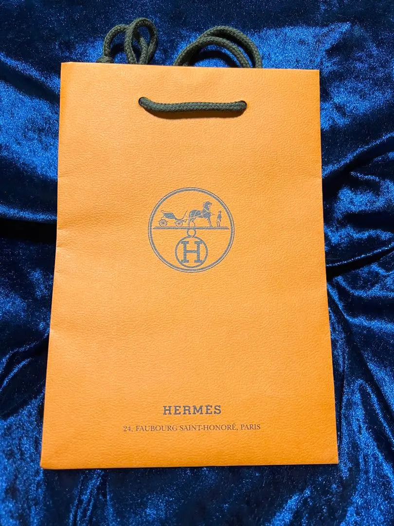 Brand new, unused Hermes card case Cheval Pict HERMES