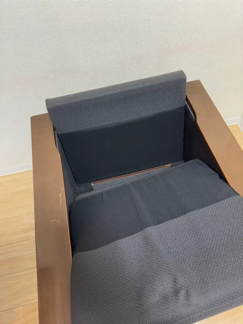 [Pick -up] gray fabric sofa wooden armrest Kokuyo Santa Fe series | 【引き取り可】グレー 布製ソファ 木製肘掛け　コクヨ　サンタフェシリーズ