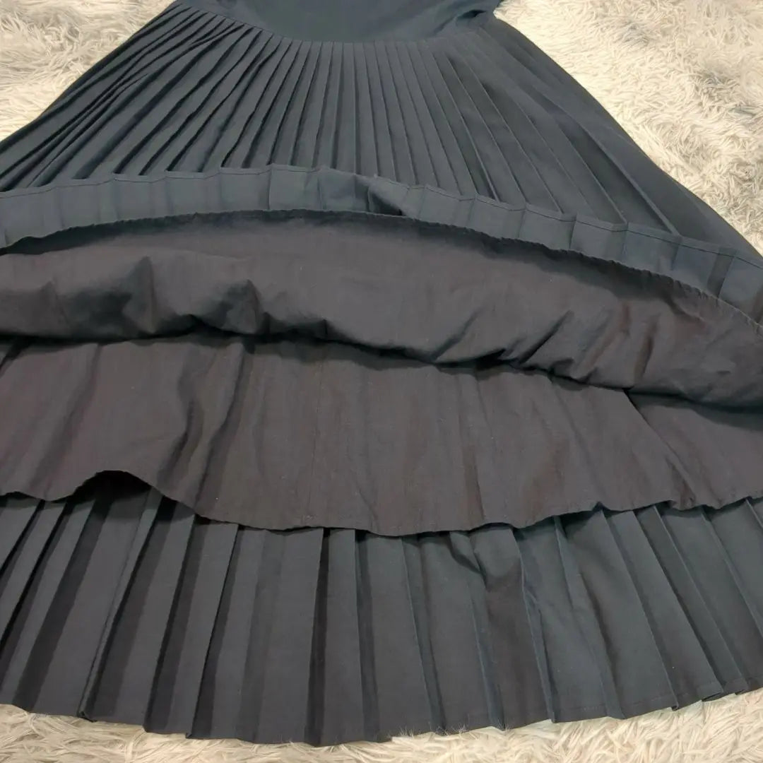 [COS] Cosplay dress, long dress, short sleeves, switching, pleats, elegant