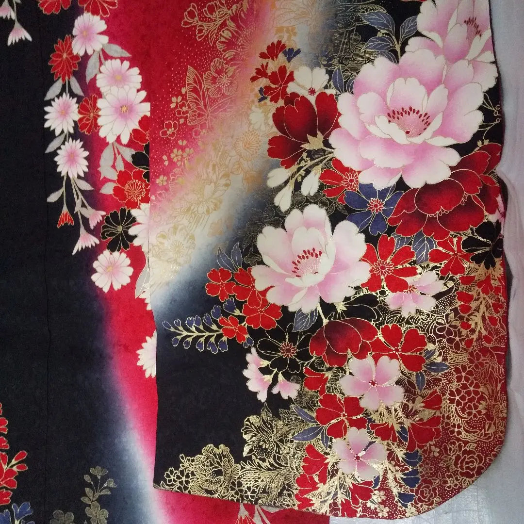 Red, black, gold and cherry blossom pure silk long-sleeved kimono full set, etc. Fukuro-obi, obi-jime, obi-age, half-collar, layered collar, coming-of-age ceremony, graduation ceremony, etc.