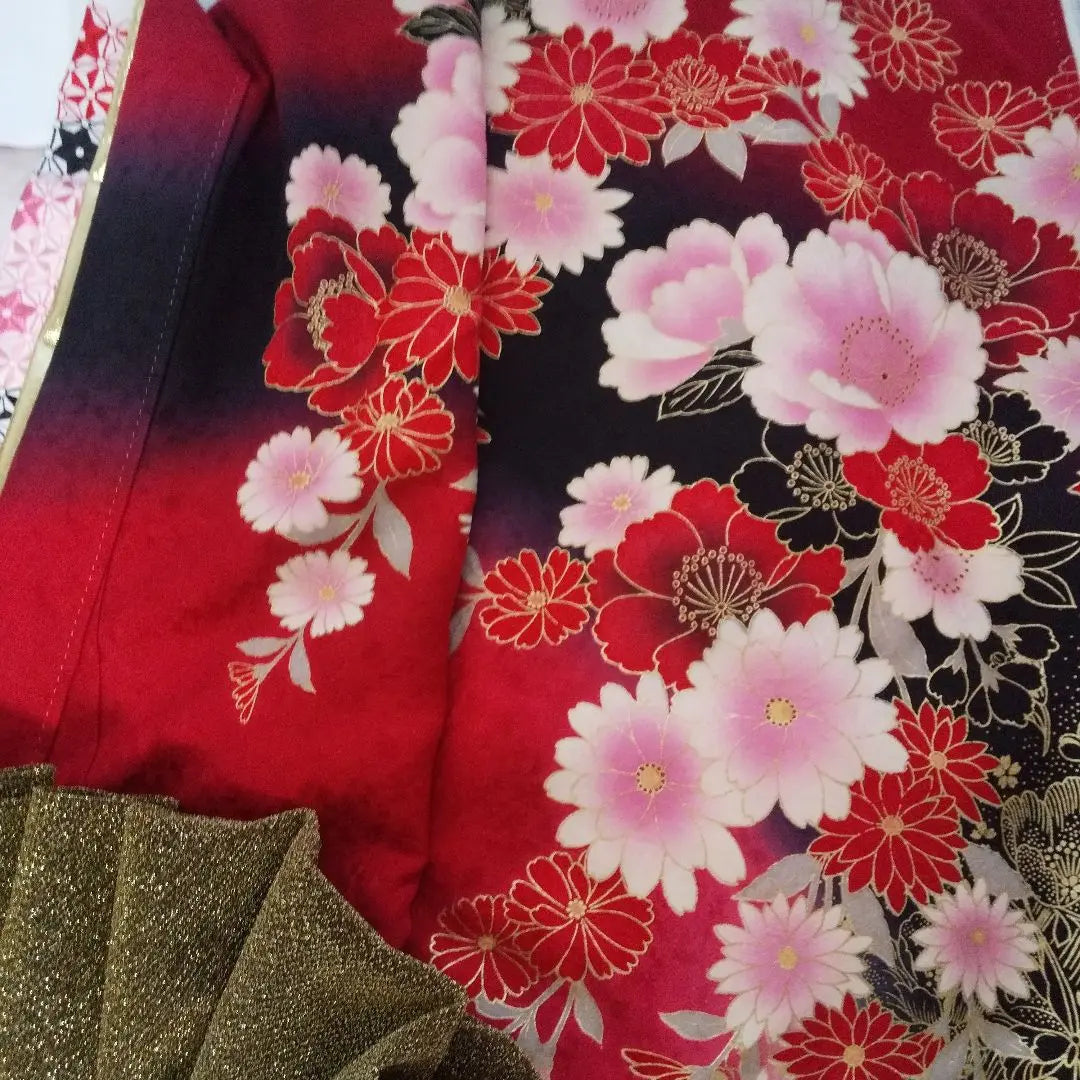 Red, black, gold and cherry blossom pure silk long-sleeved kimono full set, etc. Fukuro-obi, obi-jime, obi-age, half-collar, layered collar, coming-of-age ceremony, graduation ceremony, etc.