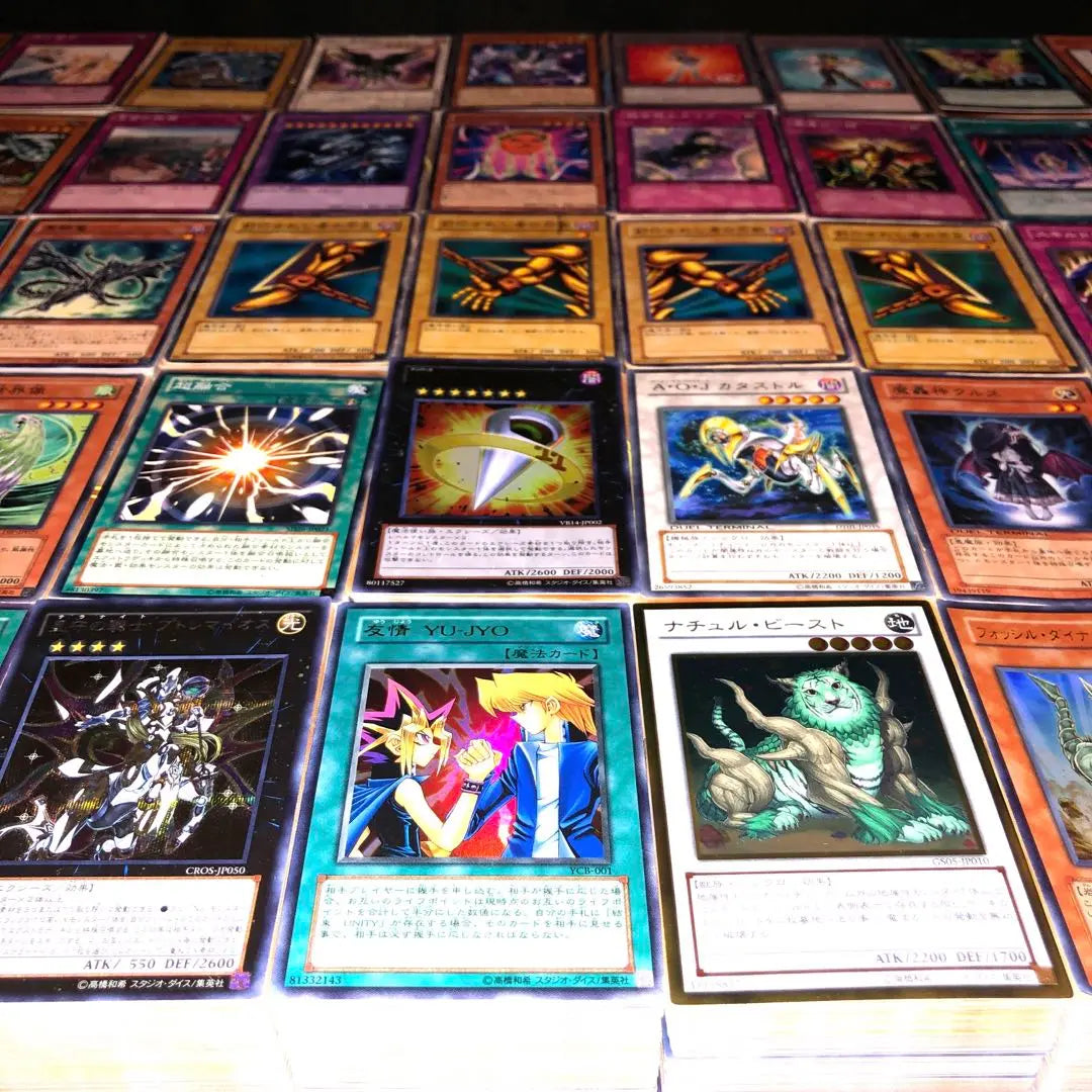 Venta al por mayor de Yu-Gi-Oh! Aprox. 150 000 piezas Producto retirado Recogido por el distribuidor Peso total 250 kg