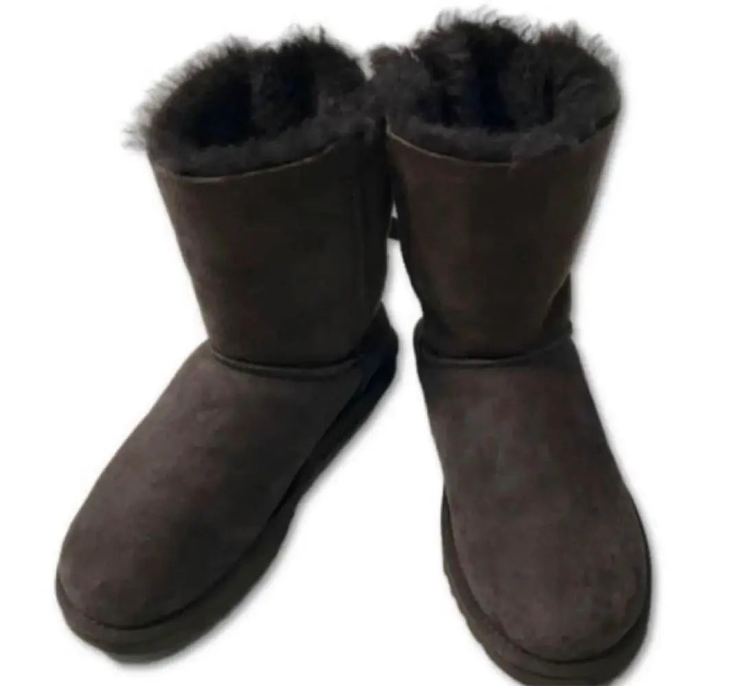 botas ugg de piel de oveja con cinta trasera | ugg バックリボン ムートンブーツ