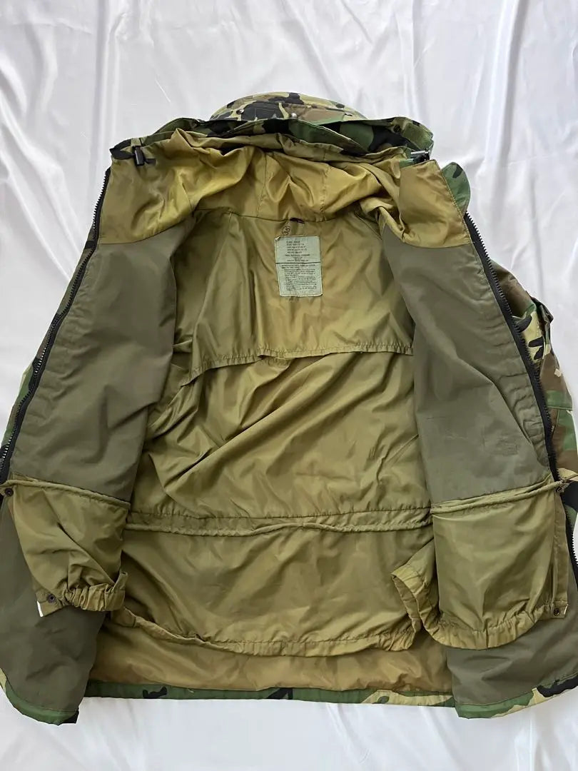 Customized hem ECWCS Gen1 Gore-Tex Woodland Camo XL-R