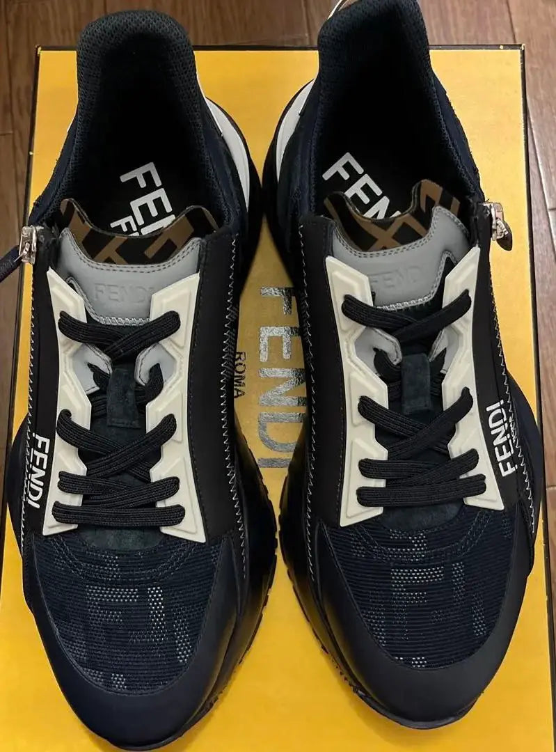 FENDI Zippered Sneakers Navy/White