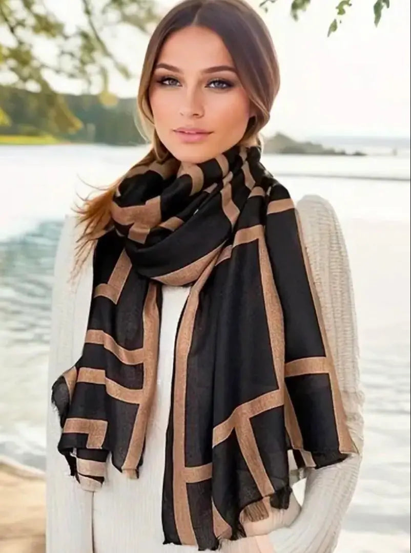 Black and brown striped stole