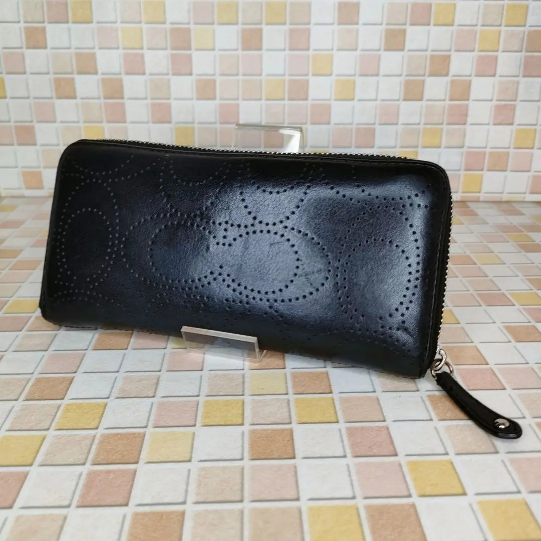 93 COACH Leather Signature Round Zipper Long Wallet