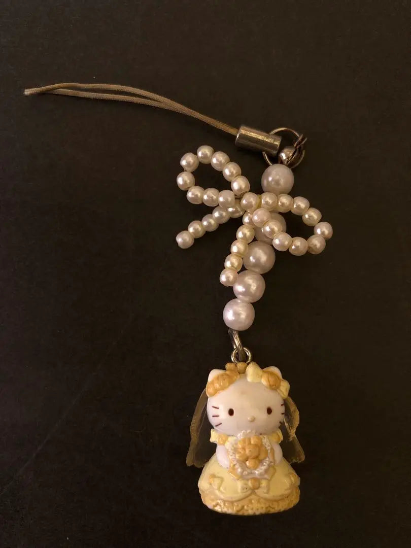 Netsuke de Hello Kitty de Sanrio, versión de boda muy rara