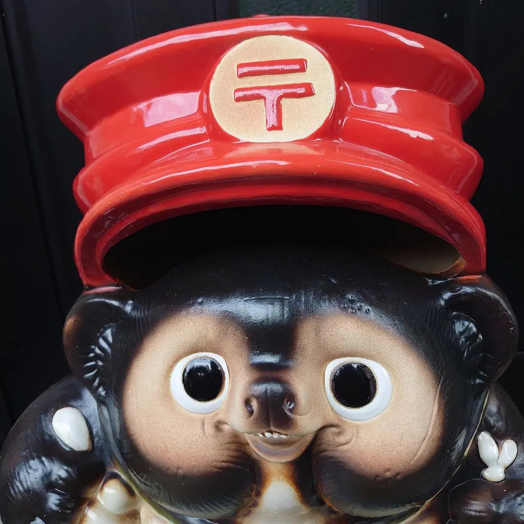 Shigaraki ware mailbox raccoon raccoon raccoon raccoon raccoon raccoon raccoon post raccoon