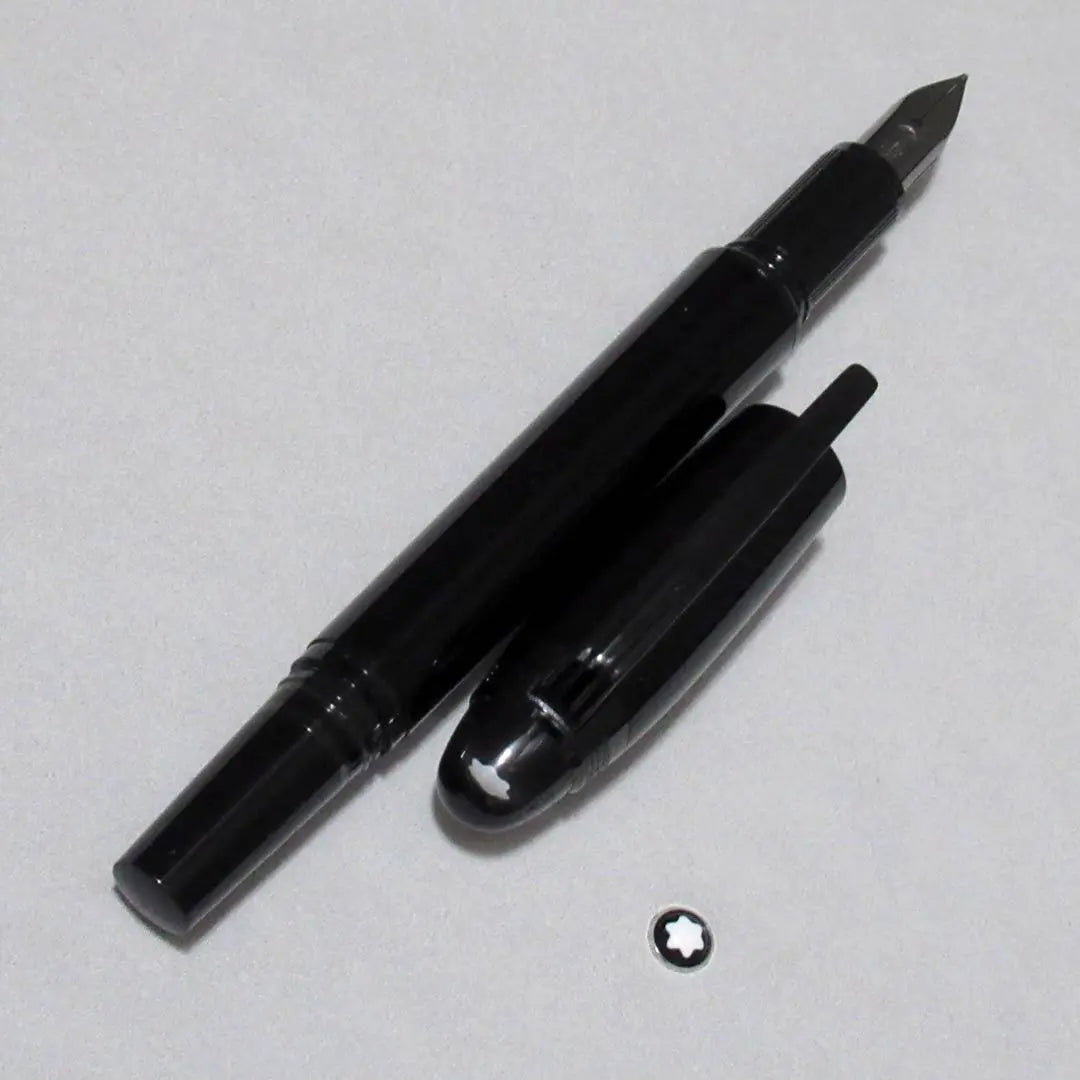 Pluma estilográfica Montblanc Star Walker Black Cosmos 129745