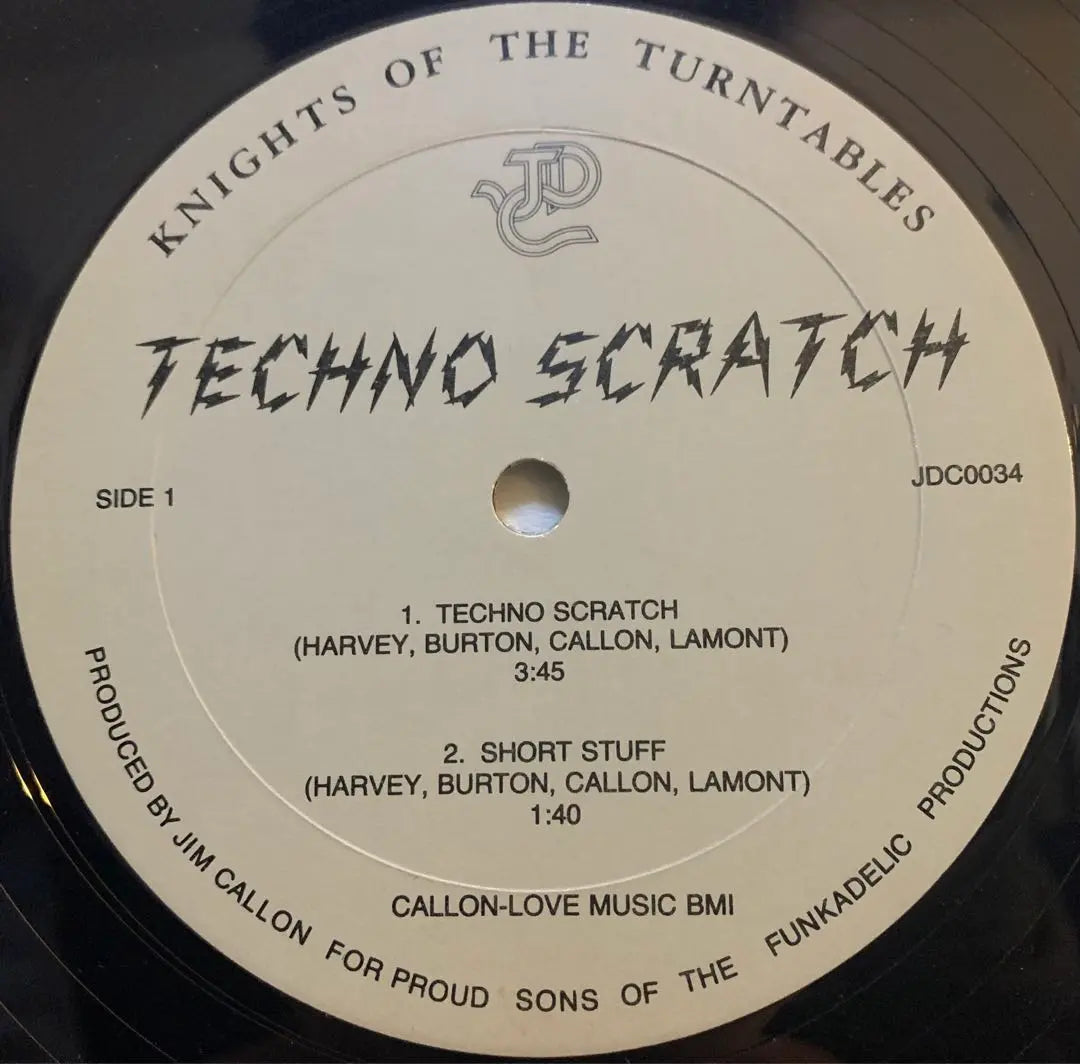 Caballeros de los tocadiscos Techno Scratch